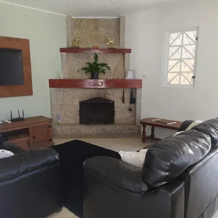 Villa Casa Aconchegante Com Lareira Campos do Jordão Exterior foto